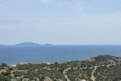 ΟΙΚΟΠΕΔΟ ΣΕ ΔΙΚΑΣΤΙΚΑ ΜΕ ΘΕΑ ΘΑΛΑΣΣΑ